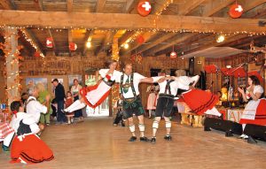 Tirolean-Dancers-at-Oregon’s-Alpenfest