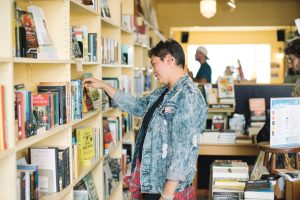 Orcas-by-the-hour_Orcas-Island,-Darvill’s-Bookstore,–Dana-Halfery(1-of-228)-(158)